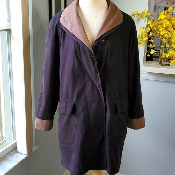 Trench coat with zip out lining  BY Gllery size med. Black/tan. Big pock… - Picture 1 of 14
